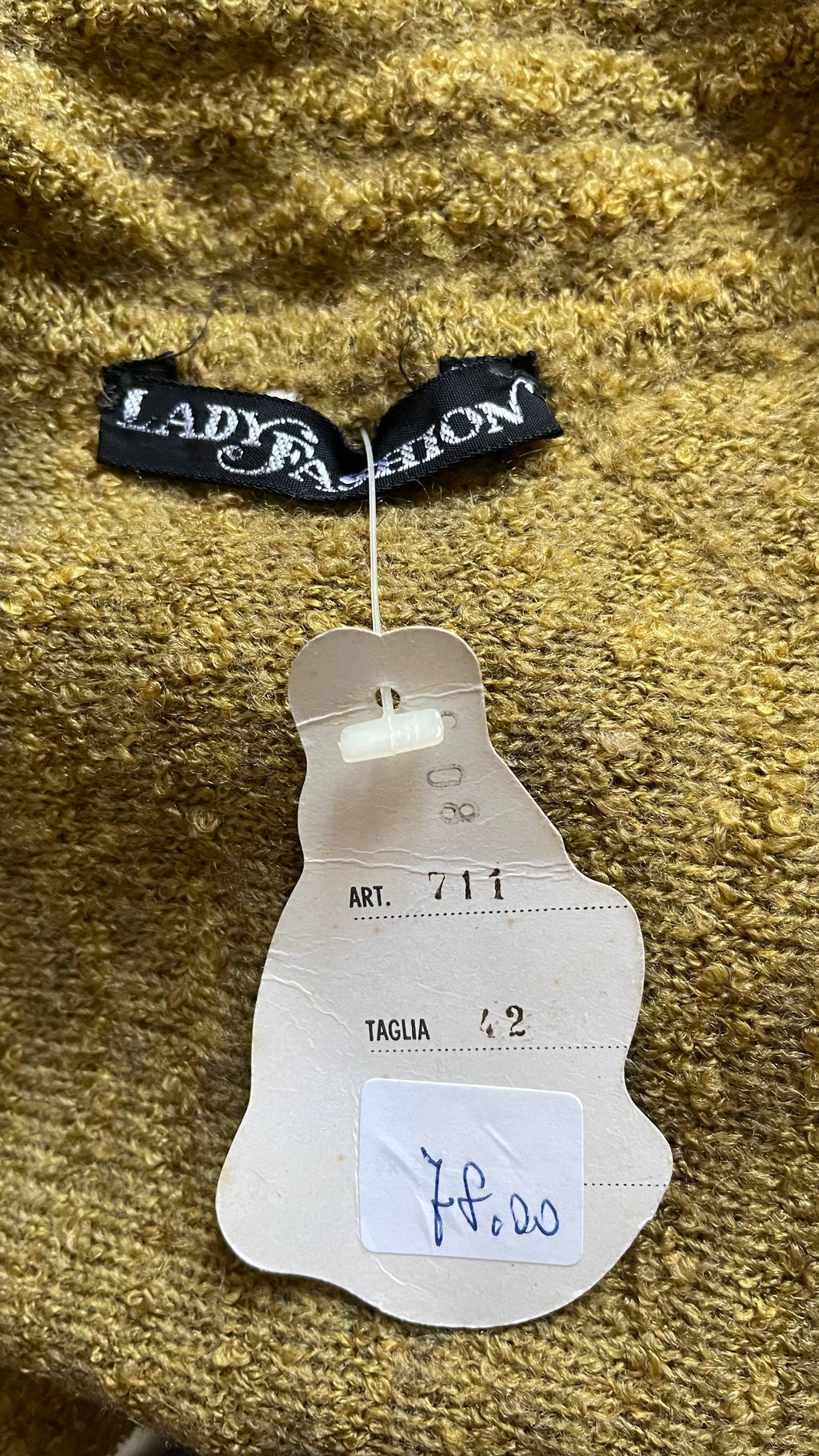 cardigan bouclè deadstock 70s