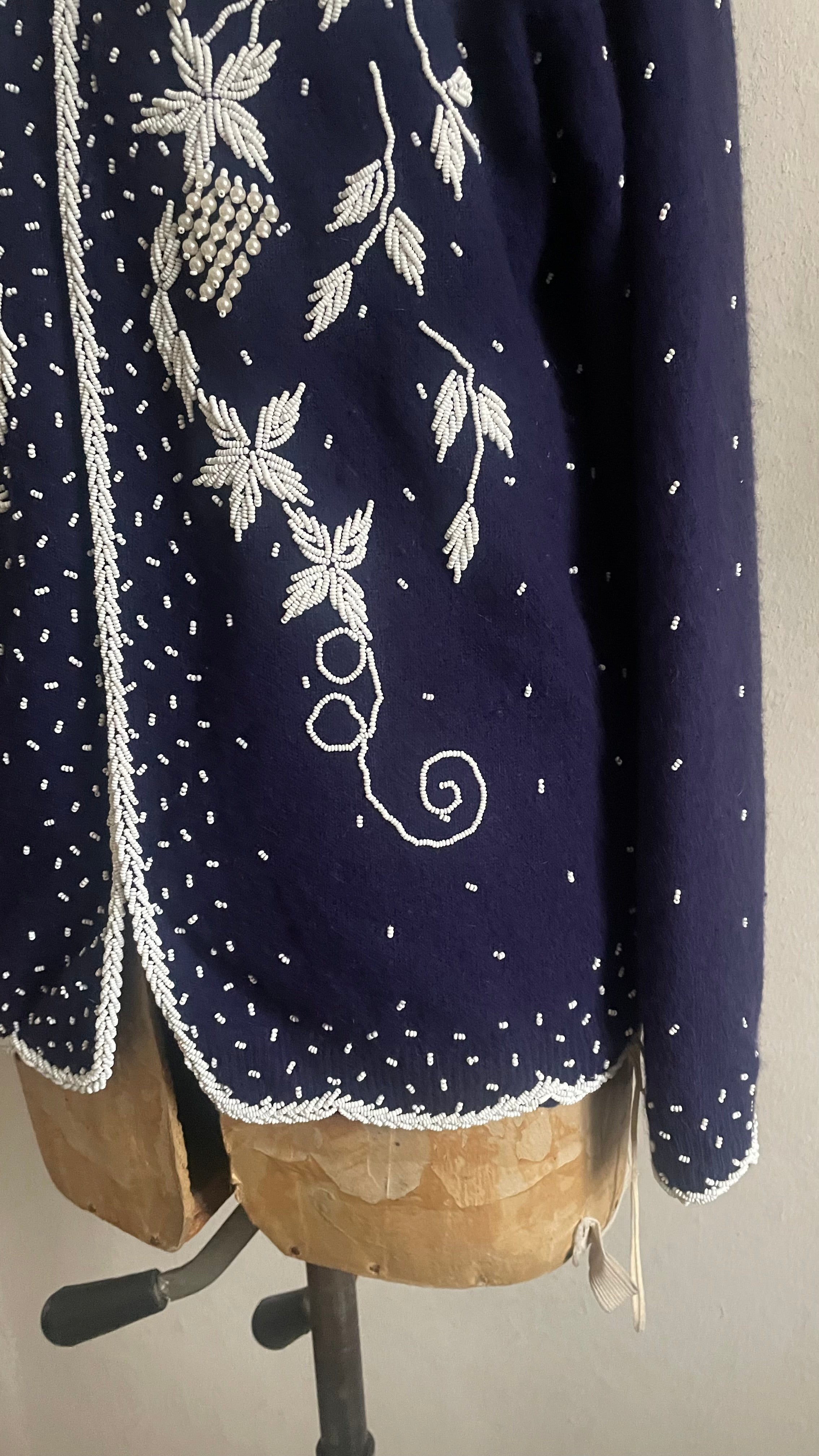 Cardigan ricamo a mano vintage 80s