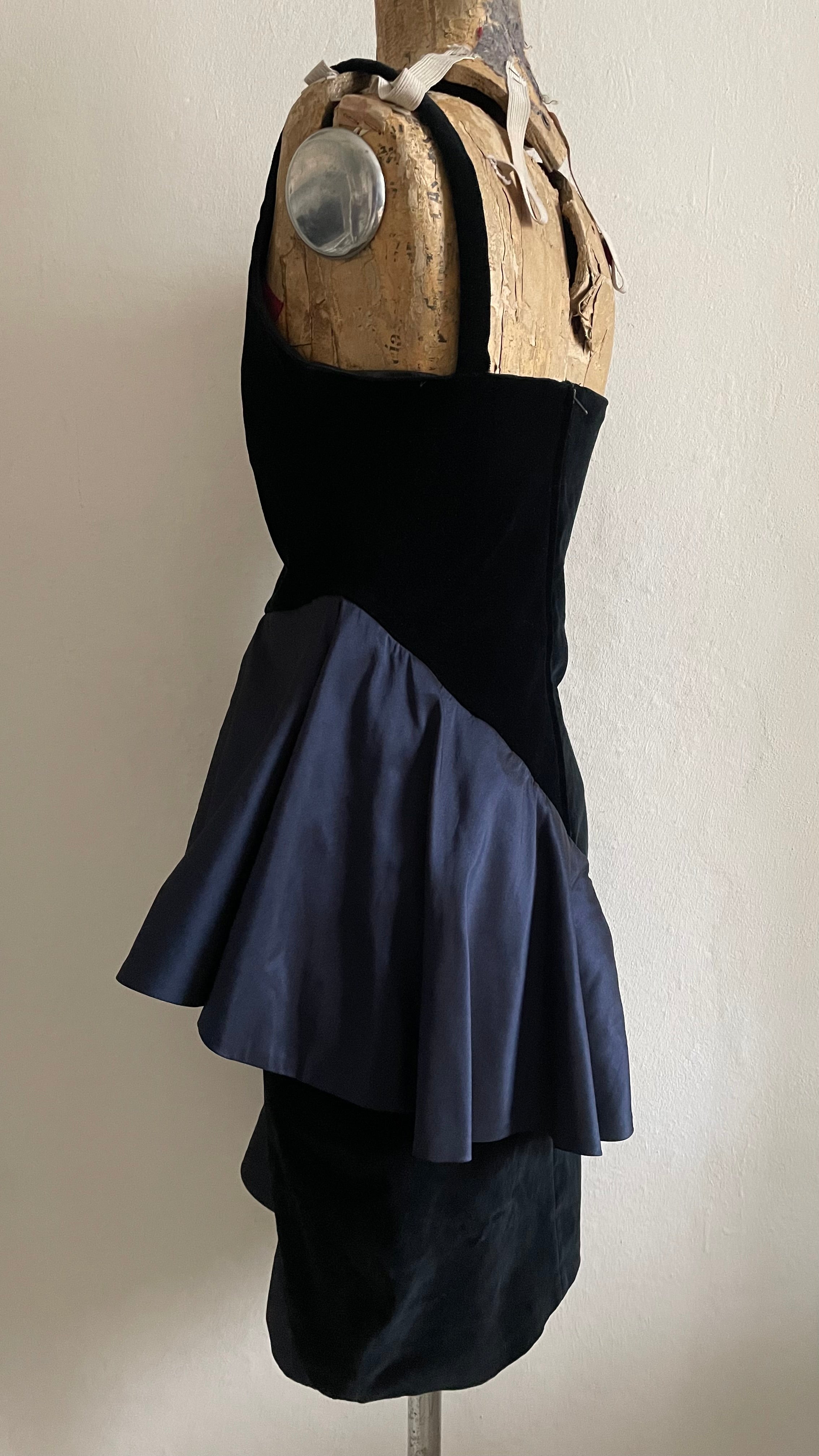 [NINA HAGEN] partydress vintage 80s