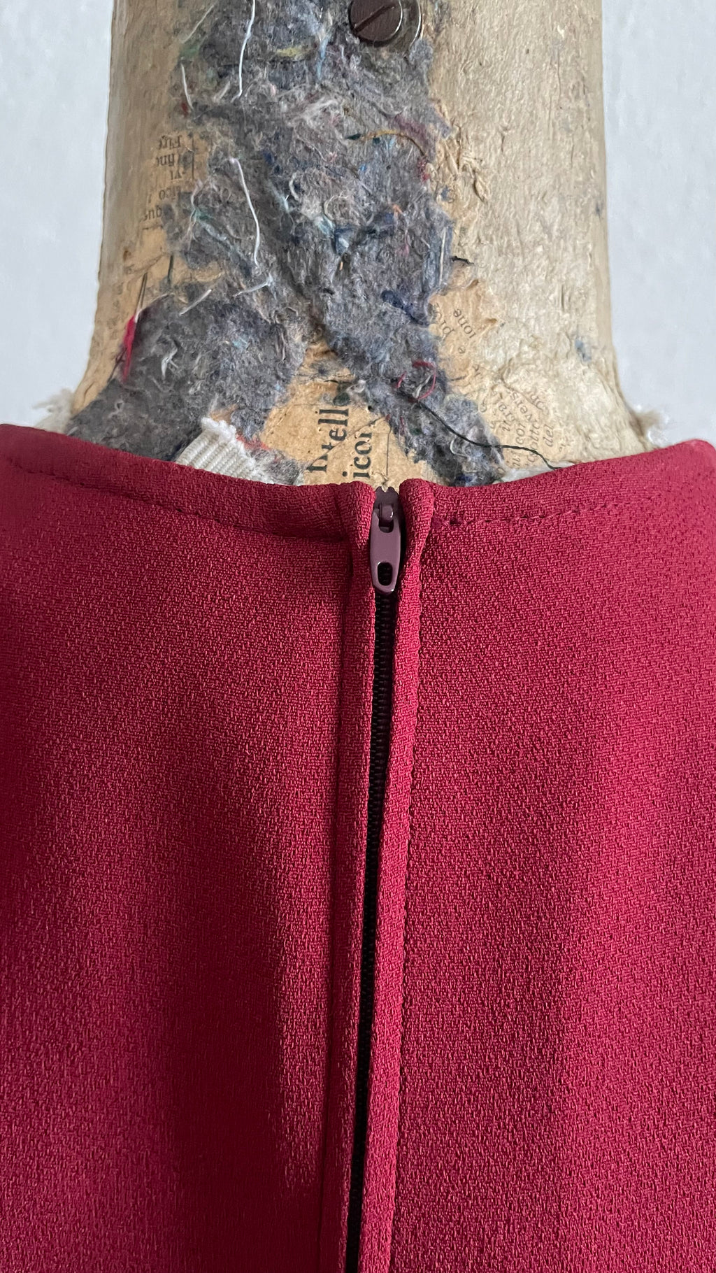 (ADALGISA LUGLI) Abito in crepe di seta rosso lampone 60s