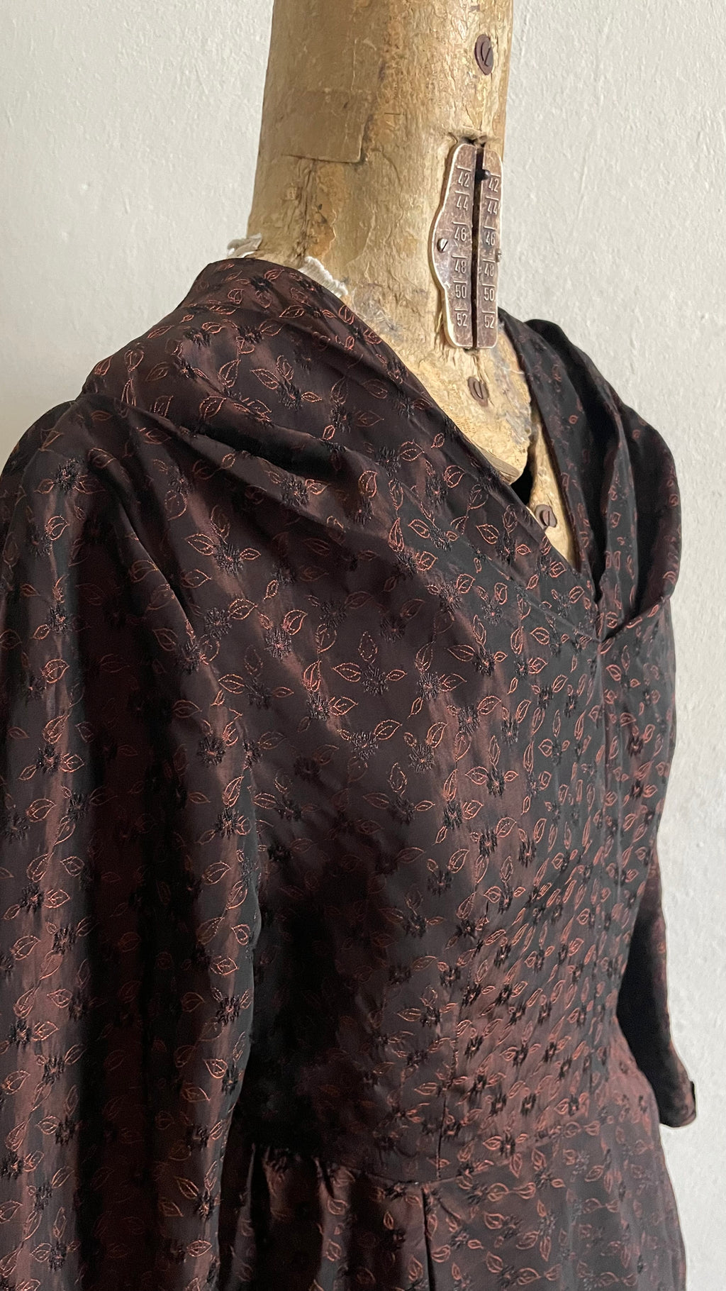 (CLAUDETTE COLBERT) Abito sartoriale vintage anni Cinquanta