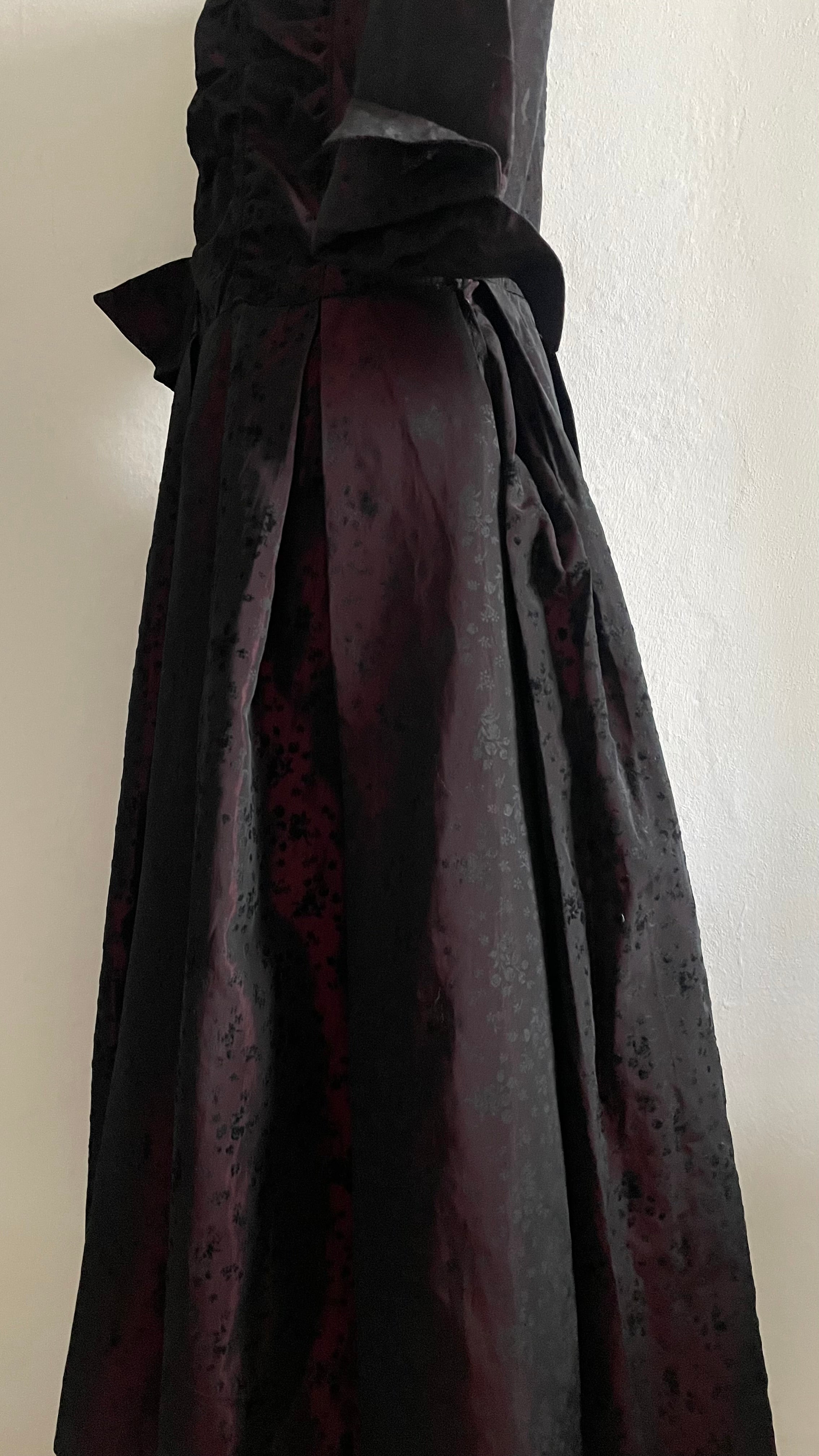 (THEDA BARA) party dress vintage 40s